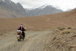 08 The Hiking Trail Branches Off The Dirt Road Between Yilik Village And Sarak At The Beginning Of Trek To K2 North Face In China.jpg